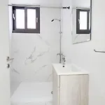 Poolside Lux Larnaca